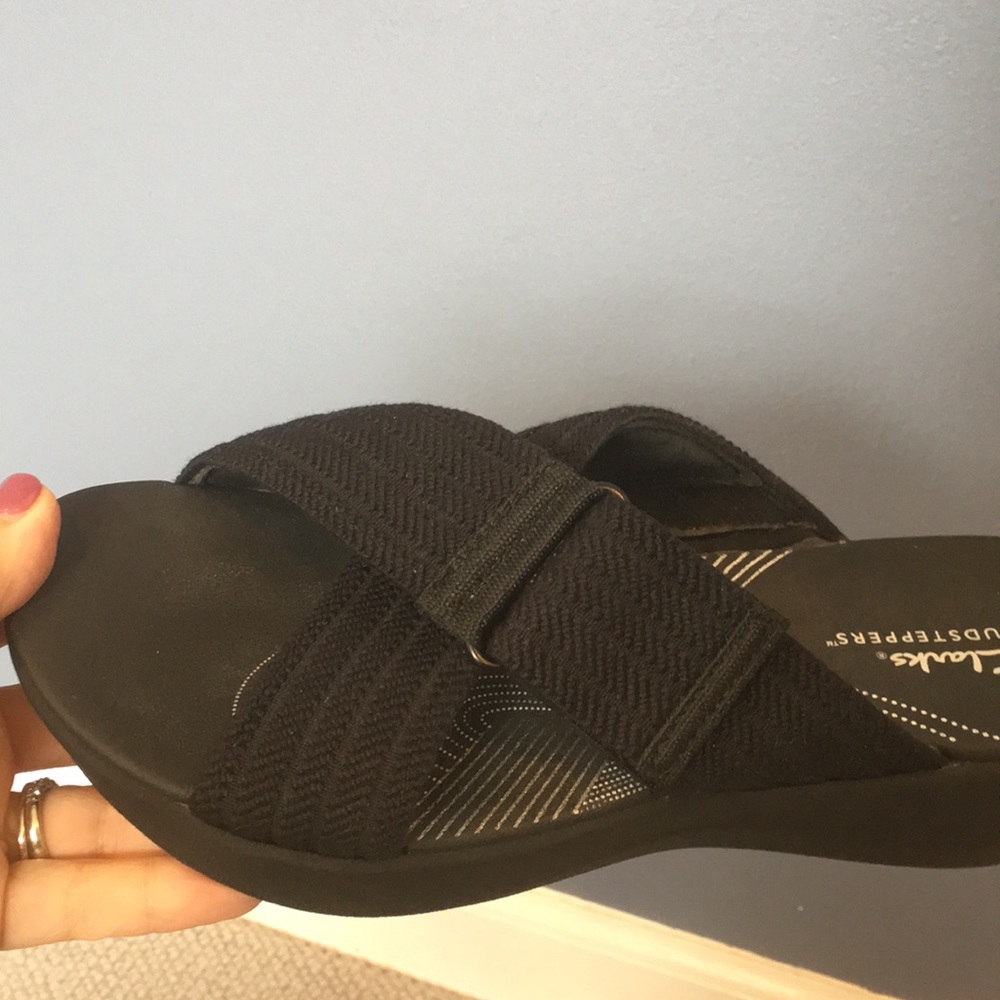 Black Clarks Cloudsteppers Arla Wave Slide Sandals, Size 7.5 - Picture 2 of 7